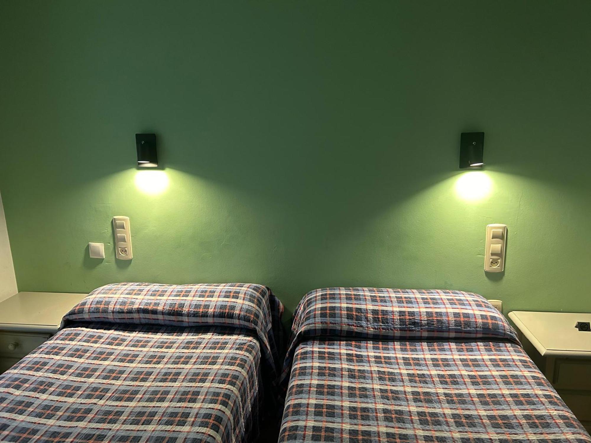 Hostal El Olivo Granada Luaran gambar