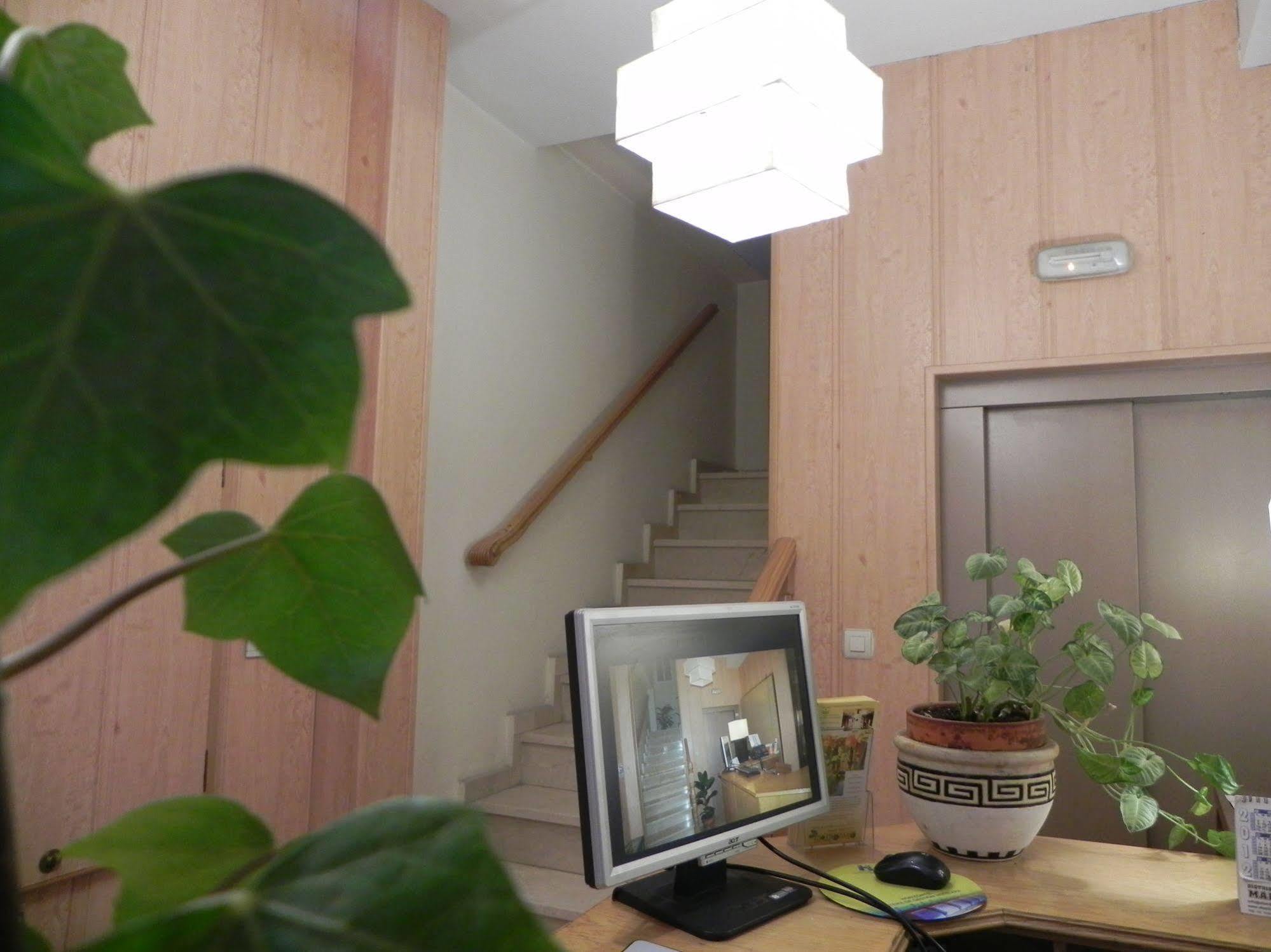 Hostal El Olivo Granada Luaran gambar
